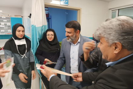 تجلیل از پرستاران حوزه بهداشت و بیمارستانهای شهرستان خمینی‌شهر توسط مدیریت شبکه بهداشت 