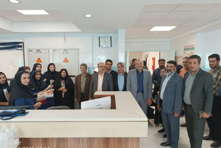 تجلیل از پرستاران حوزه بهداشت و بیمارستانهای شهرستان خمینی‌شهر توسط مدیریت شبکه بهداشت 