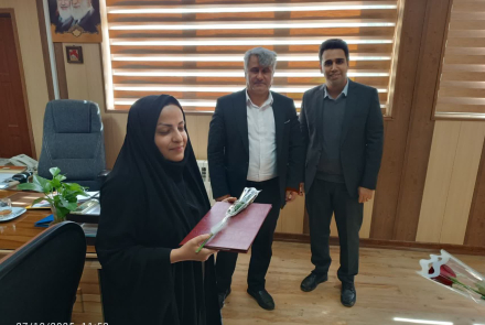 تجلیل از پرستاران حوزه بهداشت و بیمارستانهای شهرستان خمینی‌شهر توسط مدیریت شبکه بهداشت 